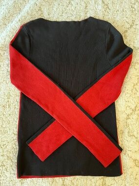 Commense two-tone  color block sweater NWOT medium